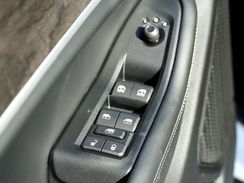 New 2025 Jeep Grand Cherokee L Limited image 21