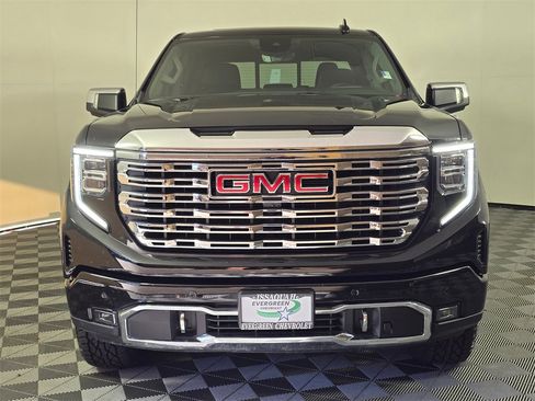 Used 2025 GMC Sierra 1500 Denali w/ Denali Reserve Package image 2