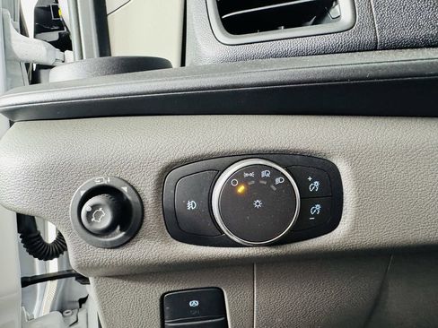 Used 2026 Ford Transit 350 XLT RWD image 12