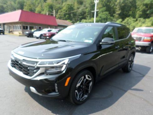 Used 2024 Kia Seltos SX w/ SX Sunroof Package AWD/4WD image 3
