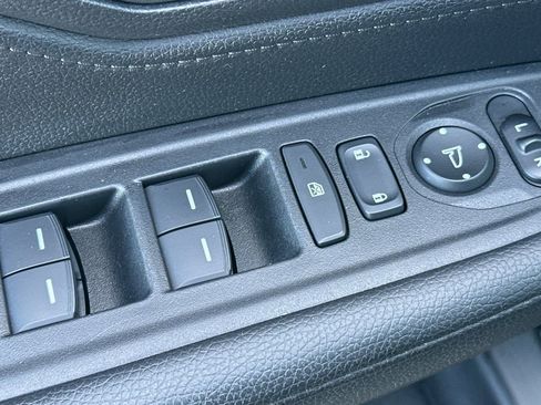 Used 2025 Honda Odyssey EX-L image 13