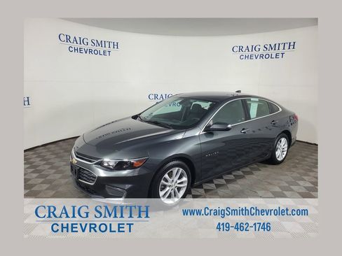 Used 2018 Chevrolet Malibu LT FWD image 1