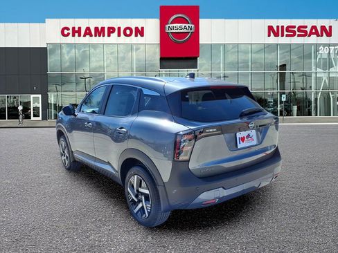 New 2026 Nissan Kicks SV FWD image 5