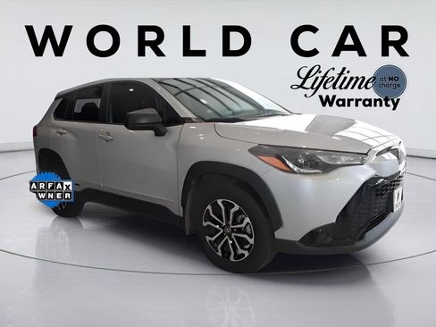 Used 2024 Toyota Corolla Cross AWD Hybrid image 1