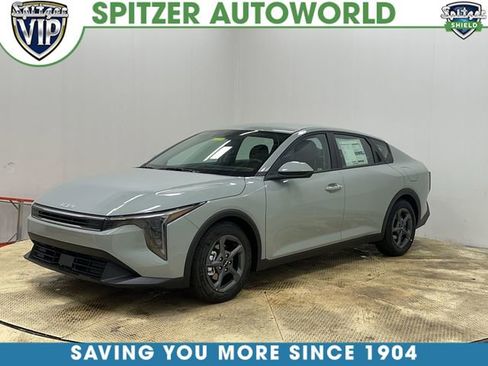 New 2026 Kia K4 LXS FWD image 1