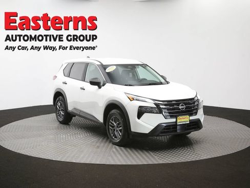 Used 2024 Nissan Rogue S AWD/4WD image 50