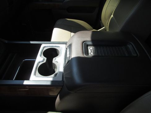 Used 2017 GMC Sierra 1500 SLT AWD/4WD image 15