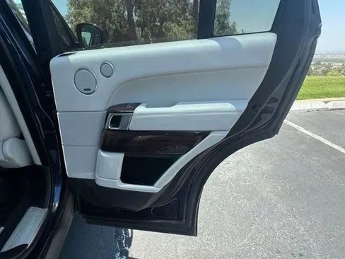 Used 2014 Land Rover Range Rover Supercharged AWD/4WD image 15