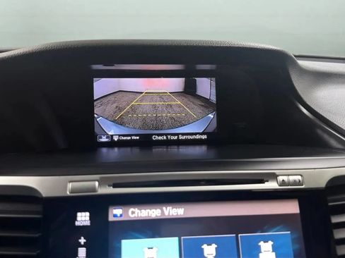 Used 2016 Honda Accord Touring image 14
