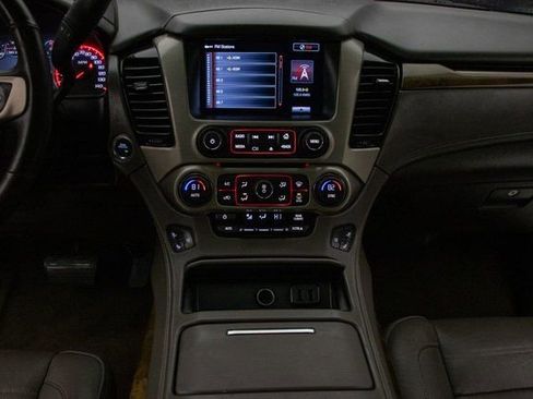 Used 2016 GMC Yukon Denali w/ Open Road Package image 24