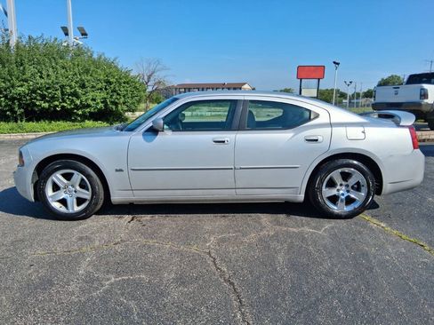 Used 2010 Dodge Charger Rallye RWD image 4