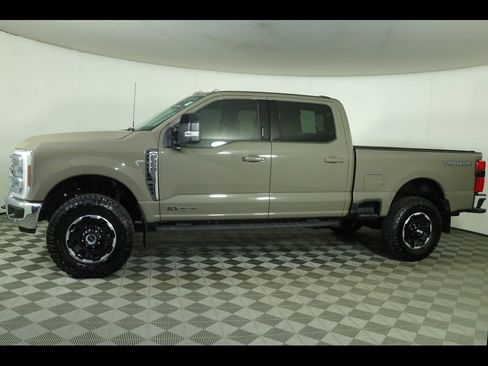 Used 2026 Ford F350 Lariat w/ Tremor Off-Road Package AWD/4WD image 17