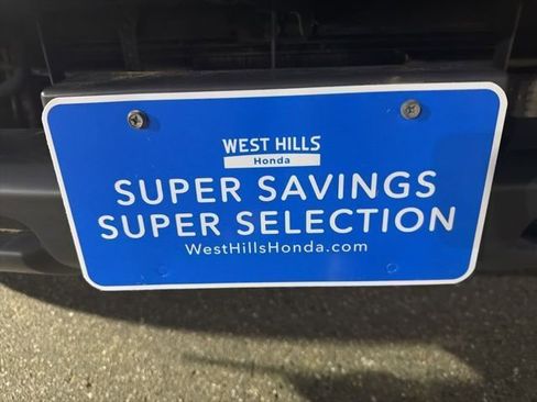 Used 2016 Nissan Frontier SV image 7