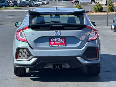 Used 2019 Honda Civic Sport Touring image 8