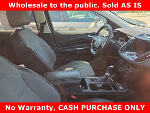 Used 2017 Ford Escape Titanium FWD image 8