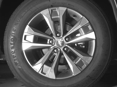 Used 2025 Chevrolet Equinox LT image 15