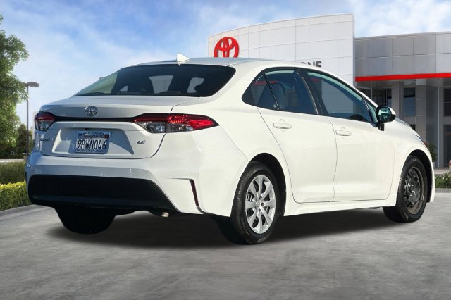 Used 2023 Toyota Corolla LE FWD image 5
