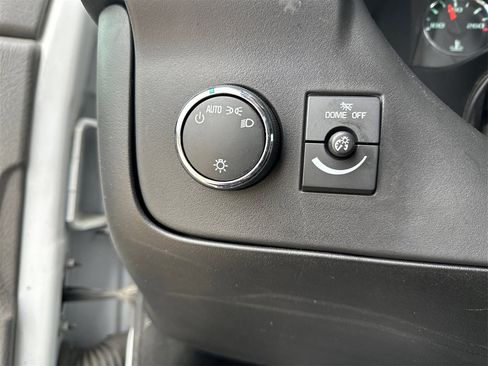 Used 2018 GMC Savana 2500 w/ Driver Convenience Package image 17