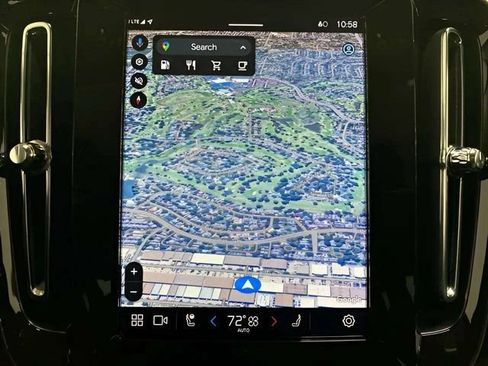 Used 2025 Volvo XC40 B5 Core image 15