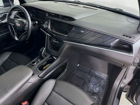 Used 2024 Cadillac XT6 Premium Luxury image 36