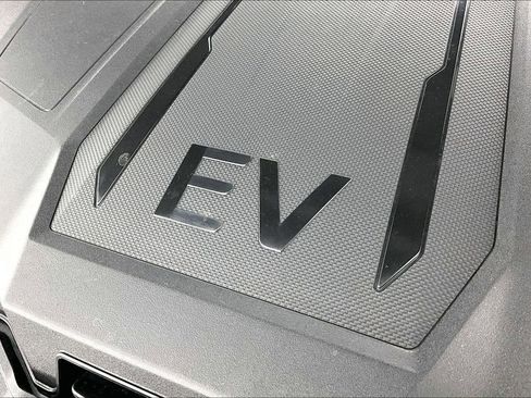 Used 2025 Hyundai Ioniq 5 Limited image 34