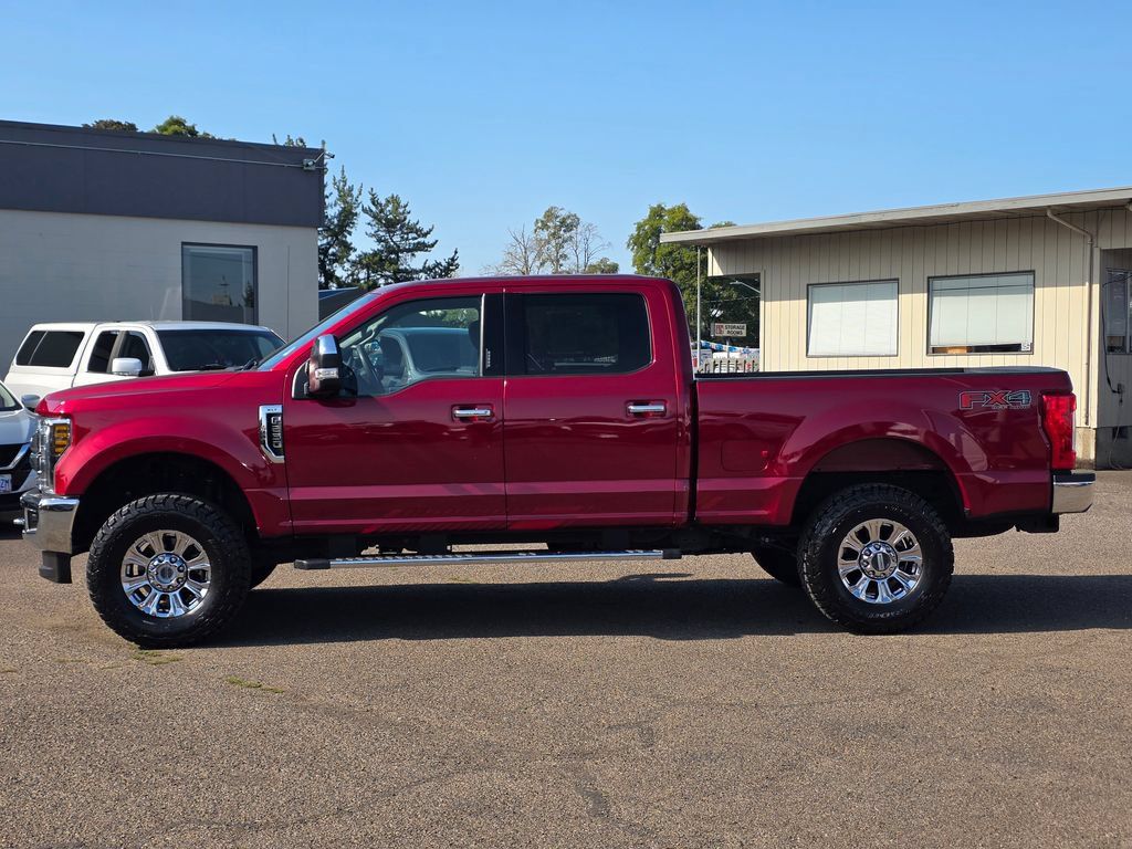 Used 2018 Ford F250 XLT w/ XLT Premium Package AWD/4WD image 9