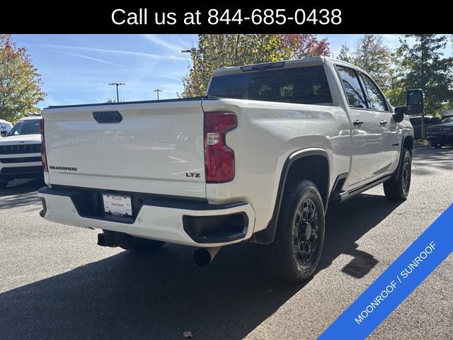 Used 2022 Chevrolet Silverado 2500 LTZ w/ LTZ Plus Package AWD/4WD image 5