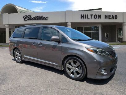 Used 2015 Toyota Sienna SE w/ SE Preferred Package
