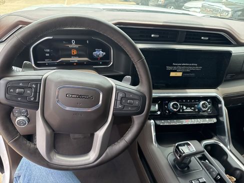 Used 2024 GMC Sierra 1500 Denali w/ Denali Reserve Package AWD/4WD image 20