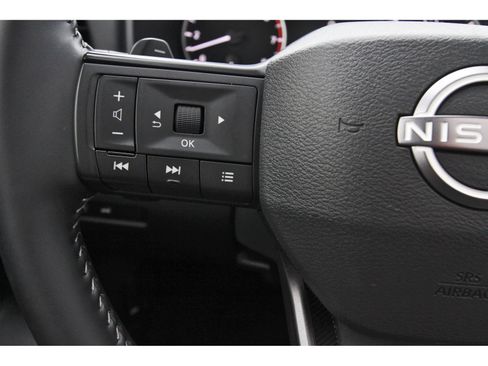 Certified 2026 Nissan Rogue SV w/ SV Premium Package FWD image 18