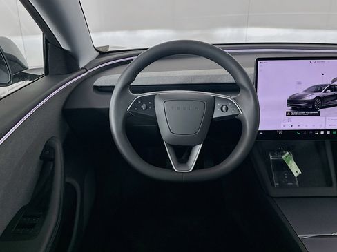 Used 2025 Tesla Model 3 Long Range RWD image 16
