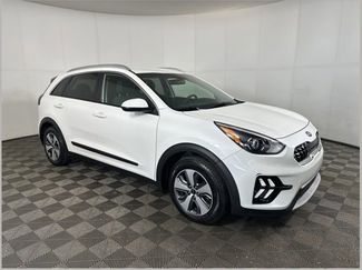 Used 2021 Kia Niro LX 360° Tour