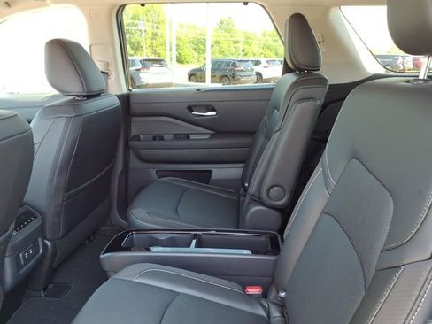 New 2026 Nissan Pathfinder SL AWD/4WD image 8
