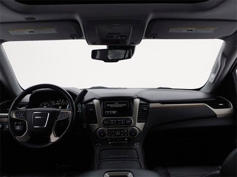 Used 2020 GMC Yukon Denali image 10