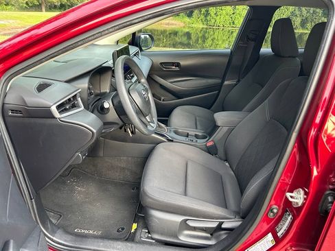 Used 2023 Toyota Corolla LE FWD image 15