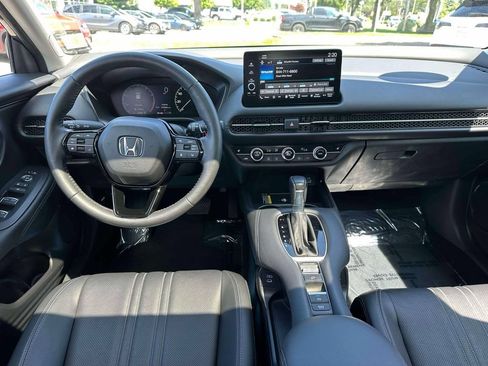 Used 2024 Honda HR-V EX-L image 10