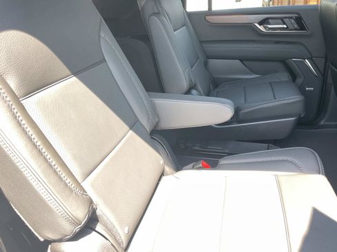 New 2026 GMC Yukon XL Denali w/ Sun & Power Step Package AWD/4WD image 26
