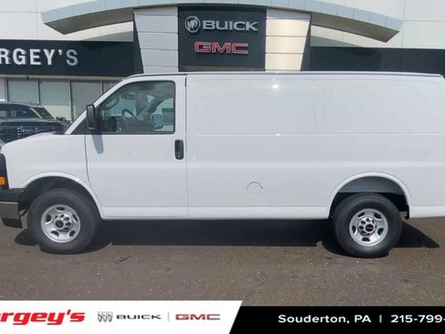 New 2025 GMC Savana 3500 w/ Driver Convenience Package RWD image 5