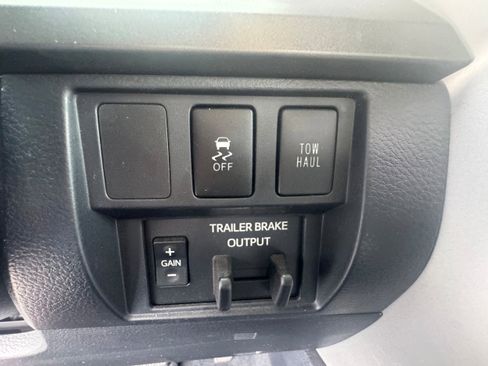 Used 2018 Toyota Tundra SR5 w/ TRD Sport Package AWD/4WD image 23