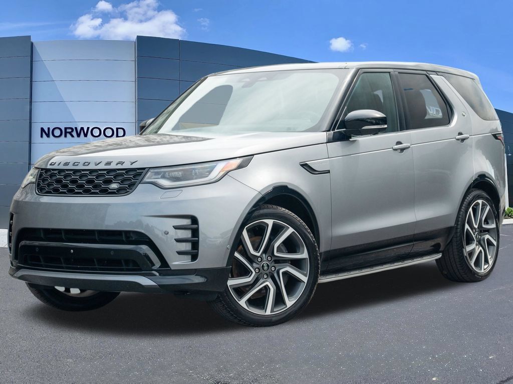 Used 2024 Land Rover Discovery Dynamic SE AWD/4WD image 1