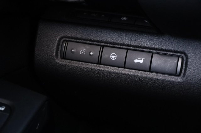 Certified 2025 Nissan Pathfinder SV AWD/4WD image 22