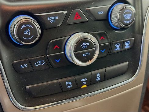 Used 2015 Jeep Grand Cherokee Limited image 17