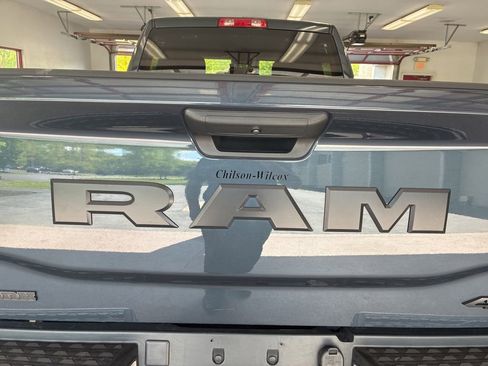 Used 2025 RAM 2500 Big Horn AWD/4WD image 18