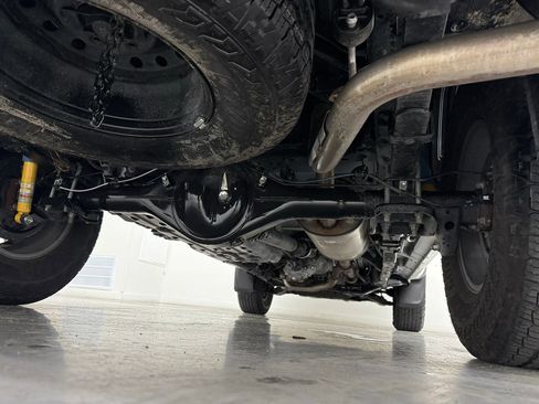 Used 2022 Toyota Tacoma TRD Off-Road image 36