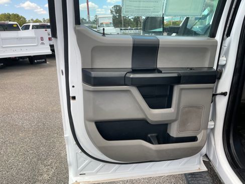 Used 2019 Ford F350 XL w/ Power Equipment Group image 19