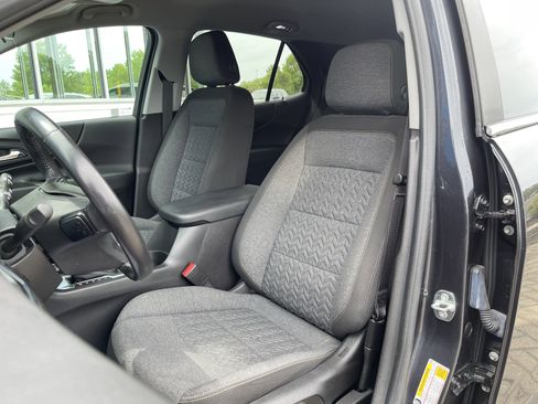 Used 2022 Chevrolet Equinox LT image 16