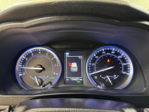 Used 2019 Toyota Highlander XLE FWD image 30