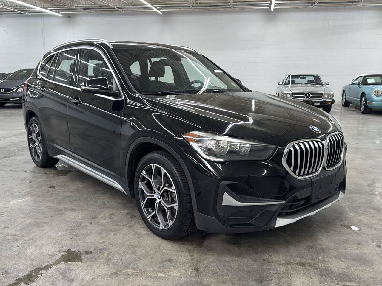 Used 2021 BMW X1 xDrive28i w/ Convenience Package AWD/4WD image 4
