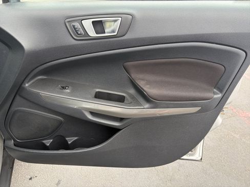 Used 2018 Ford EcoSport SE AWD/4WD image 16
