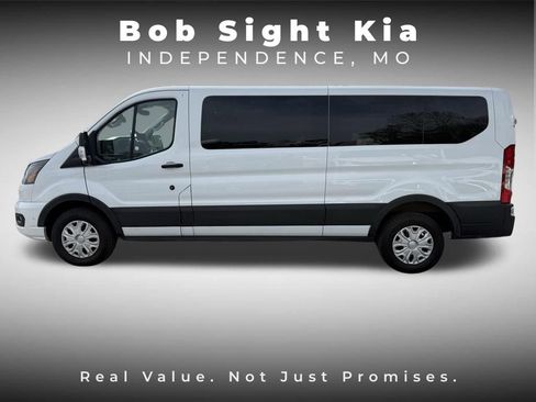 Used 2023 Ford Transit 350 XLT RWD image 5